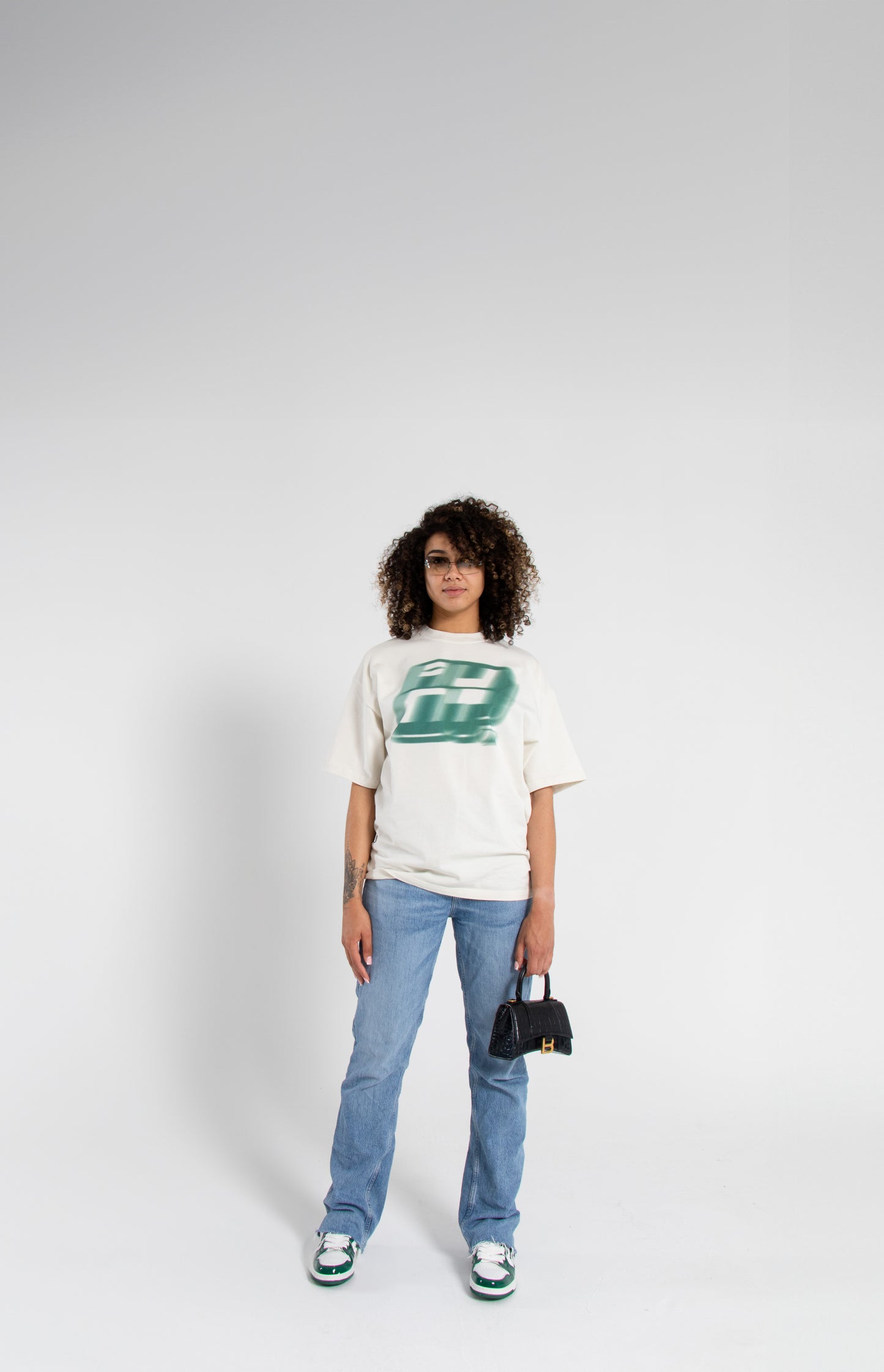 AUNT FADED GREEN LOGO TEE