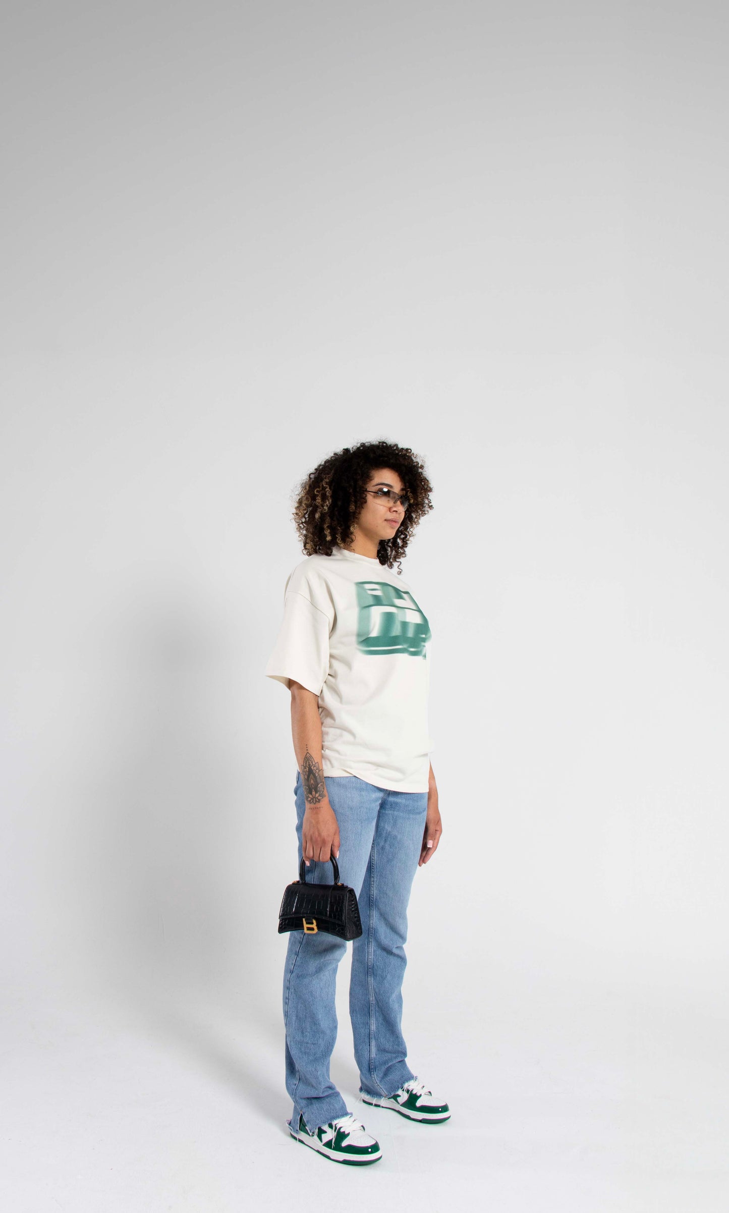 AUNT FADED GREEN LOGO TEE