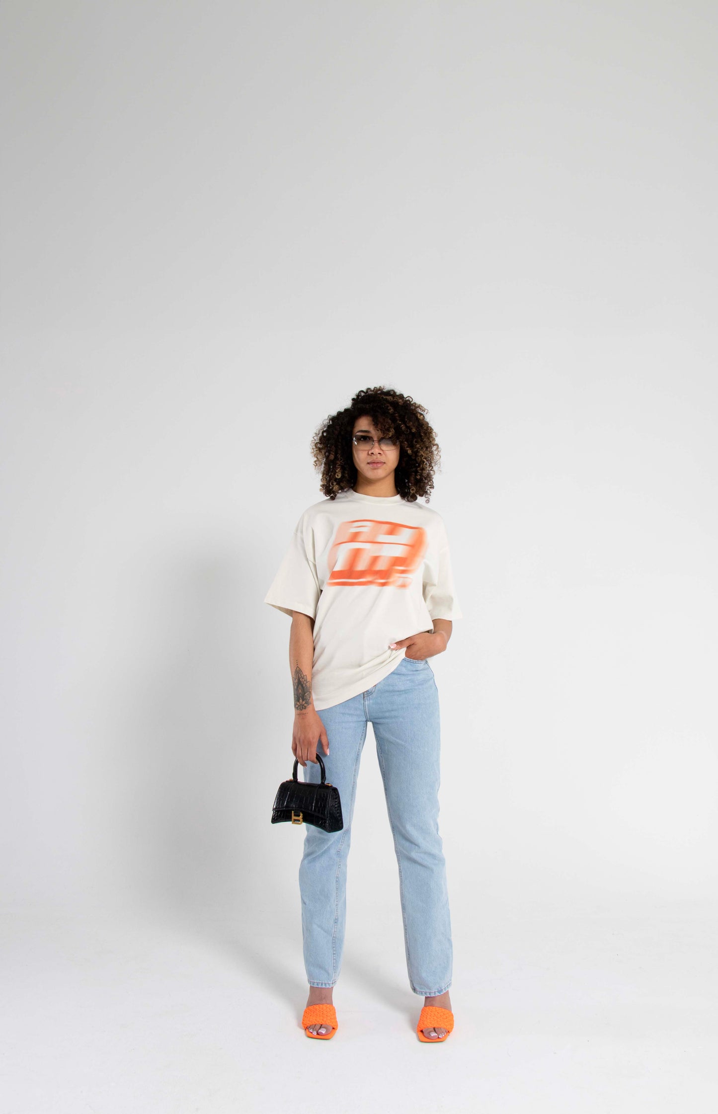 AUNT FADED ORANGE LOGO TEE